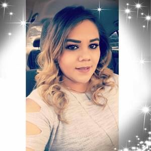 Meet your Posher, Gabriela